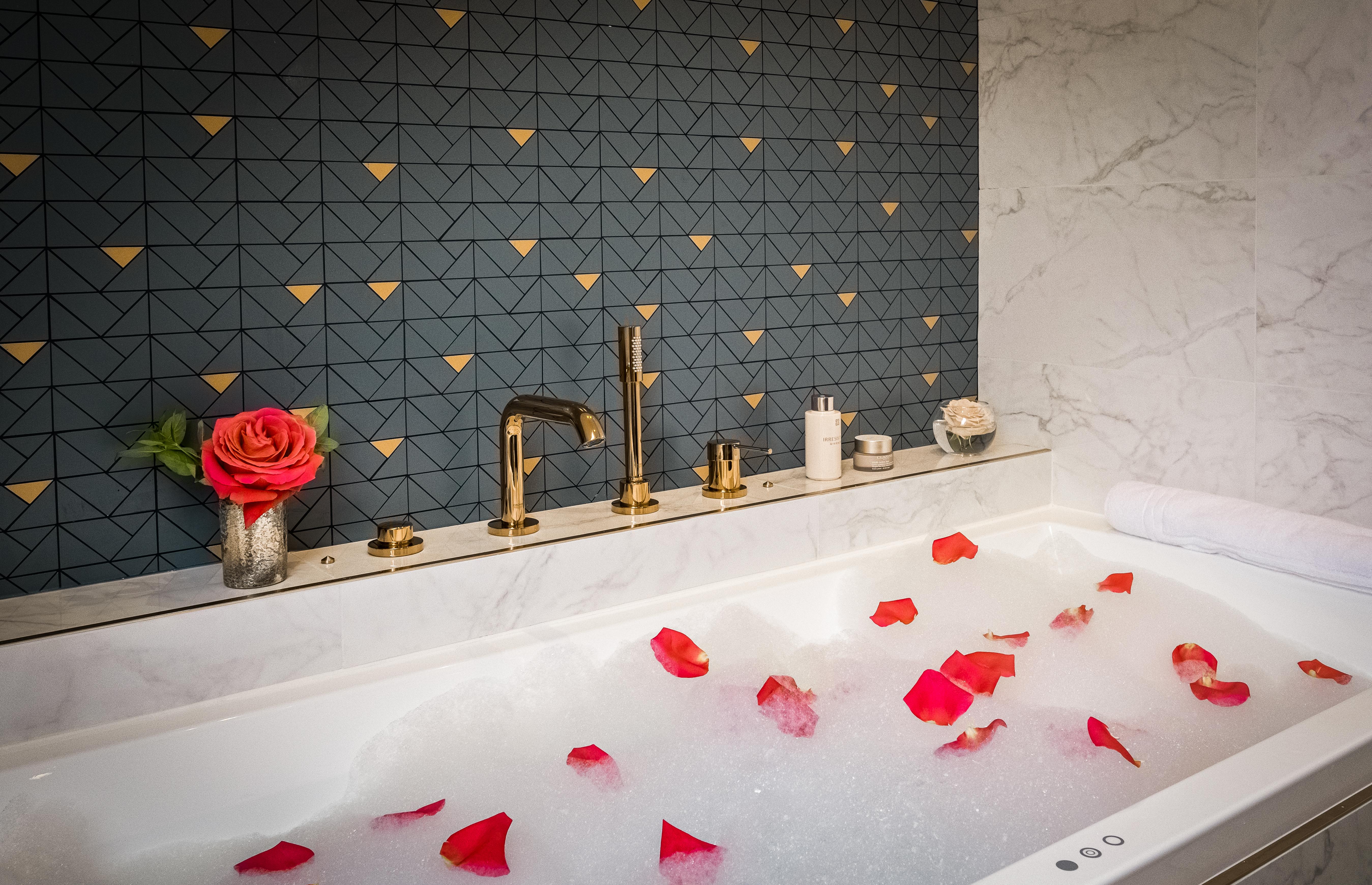 Hotel Le Tourville By Inwood Hotels Paris Exterior photo