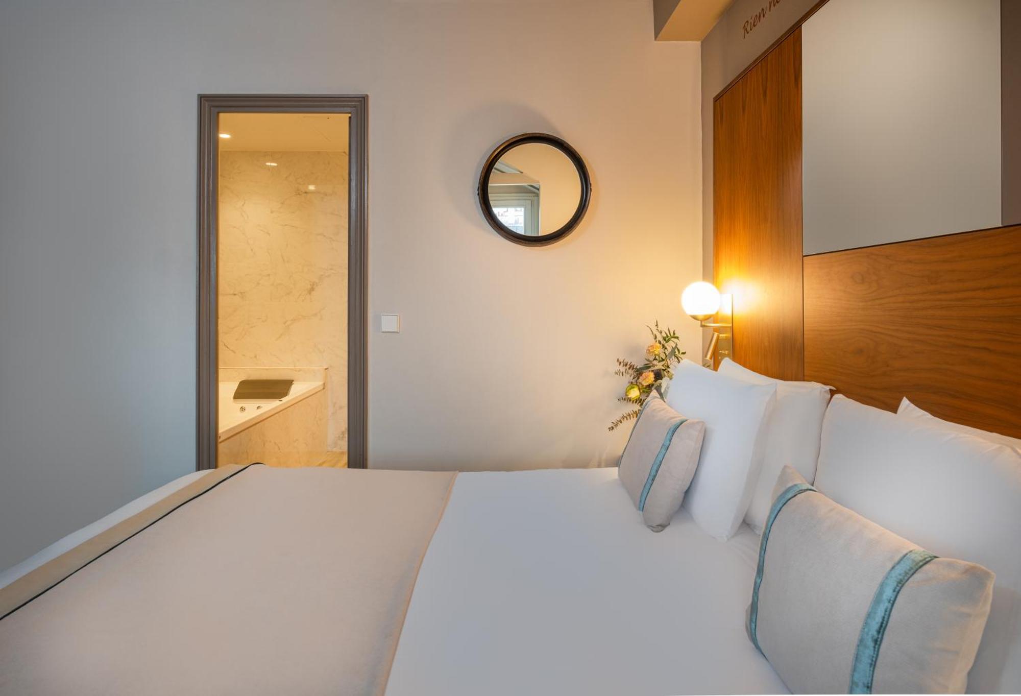 Hotel Le Tourville By Inwood Hotels Paris Exterior photo